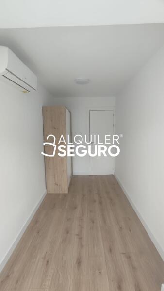 Inmueble en Calle Melchor Fernández Almagro, MADRID