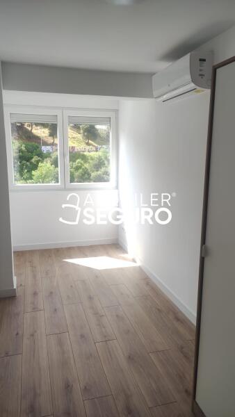 Inmueble en Calle Melchor Fernández Almagro, MADRID