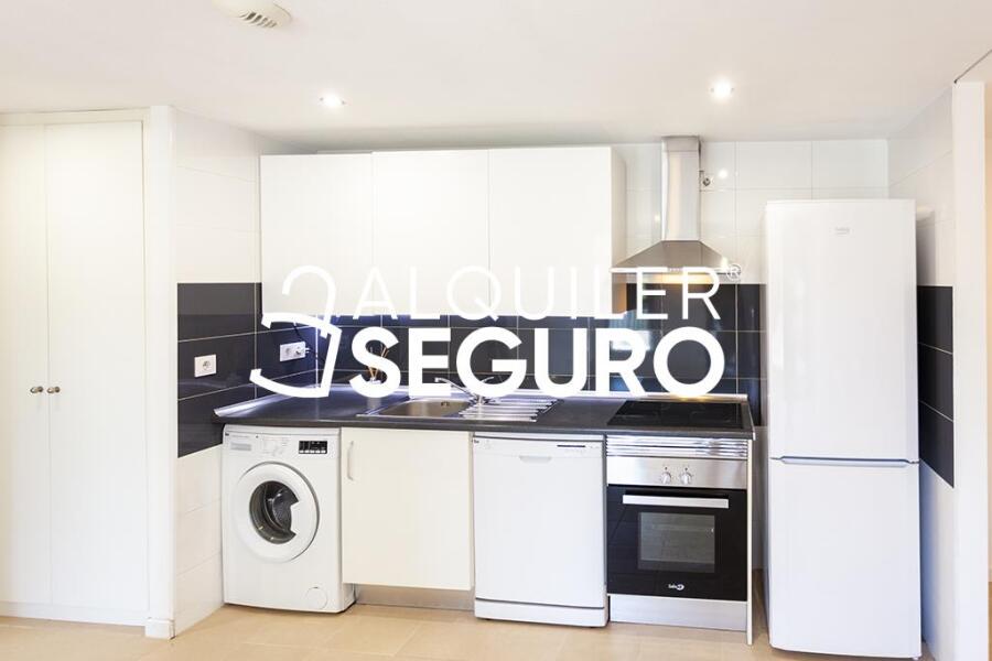 Inmueble en Avenida de Castilla y León, MADRID