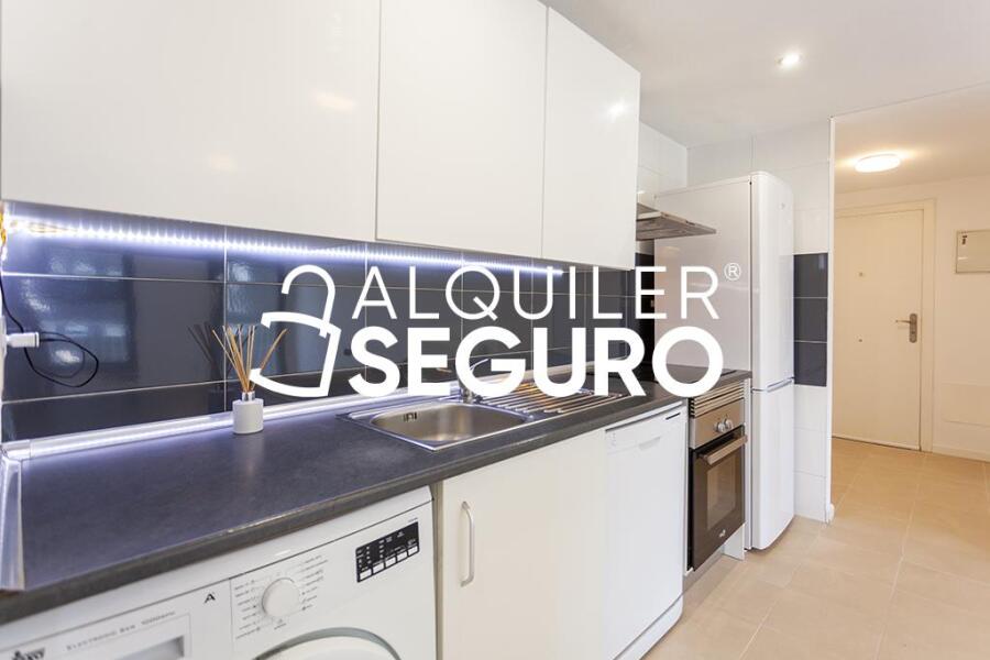 Inmueble en Avenida de Castilla y León, MADRID