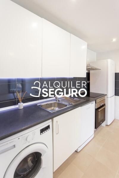 Inmueble en Avenida de Castilla y León, MADRID