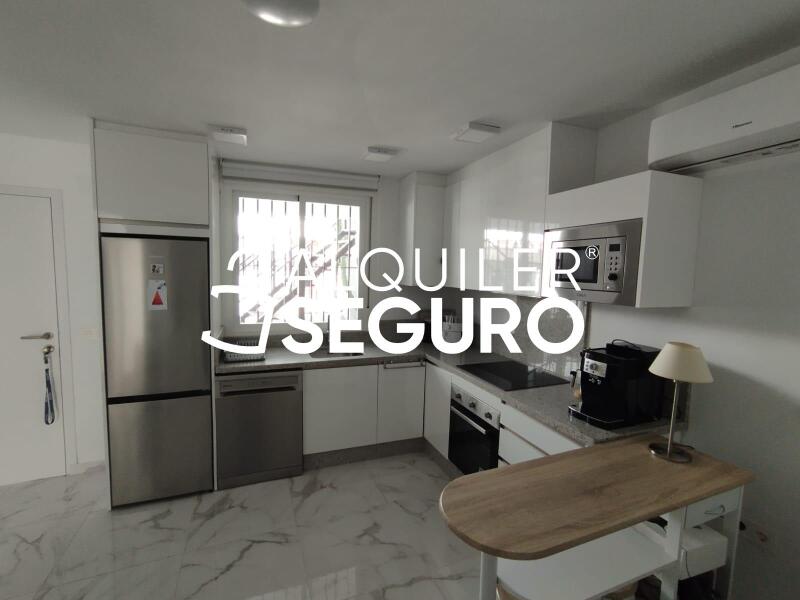 Piso en Calle Espliego, BENALMÁDENA MÁLAGA