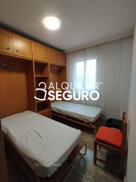 Piso en Calle wenceslao fernández flórez, FUENGIROLA MÁLAGA