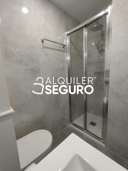 Piso en Calle wenceslao fernández flórez, FUENGIROLA MÁLAGA