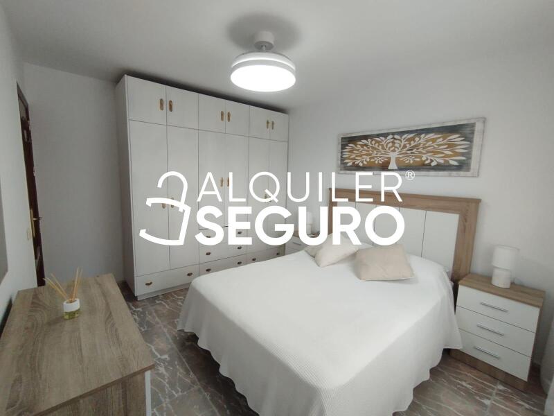 Piso en Calle wenceslao fernández flórez, FUENGIROLA MÁLAGA