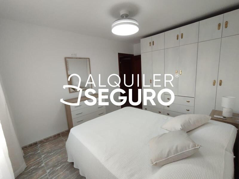 Piso en Calle wenceslao fernández flórez, FUENGIROLA MÁLAGA