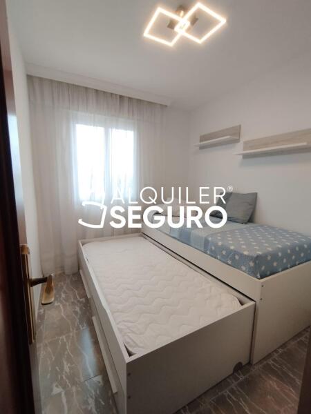 Piso en Calle wenceslao fernández flórez, FUENGIROLA MÁLAGA