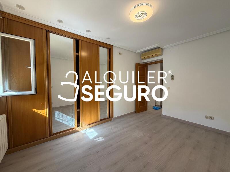 Inmueble en Calle Peña de Trevinca, MADRID