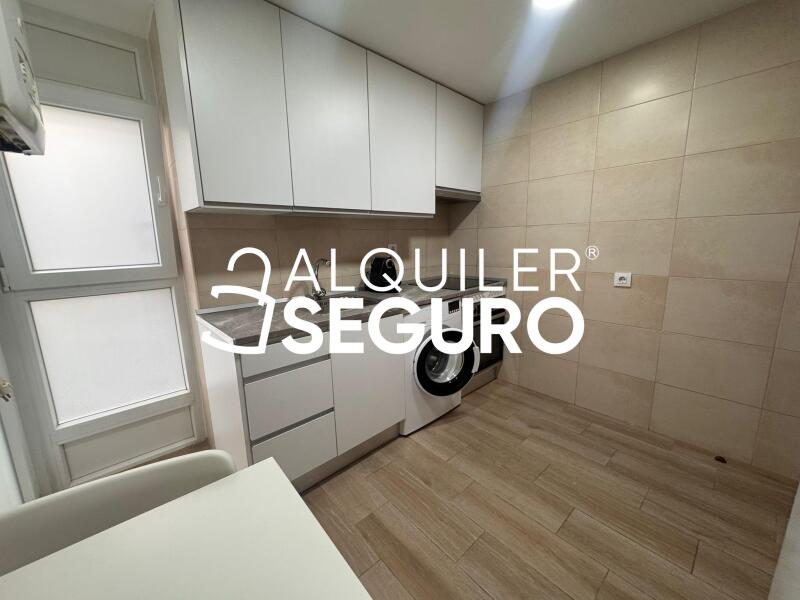 Inmueble en Calle Camarena, MADRID