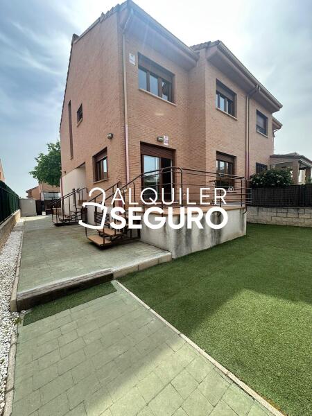 Piso en Calle de los Pastos de Primavera, NAVALCARNERO MADRID