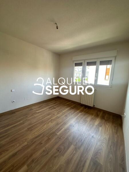 Piso en Calle de los Pastos de Primavera, NAVALCARNERO MADRID