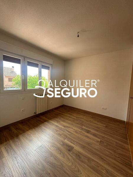 Piso en Calle de los Pastos de Primavera, NAVALCARNERO MADRID