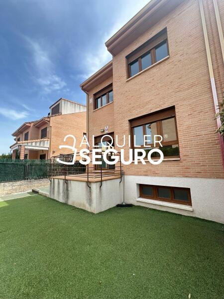 Piso en Calle de los Pastos de Primavera, NAVALCARNERO MADRID