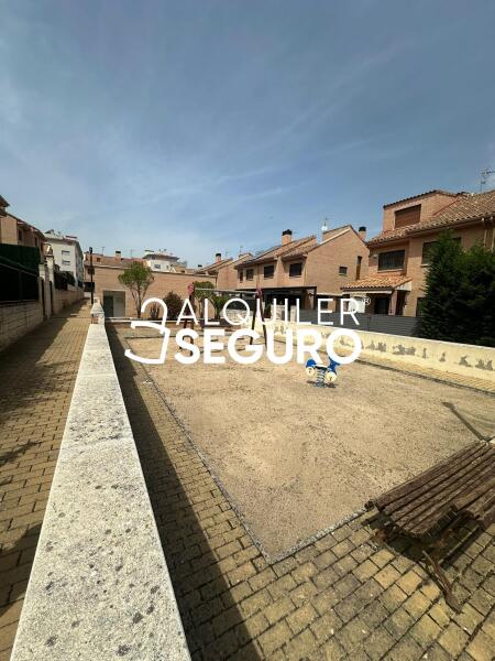 Piso en Calle de los Pastos de Primavera, NAVALCARNERO MADRID