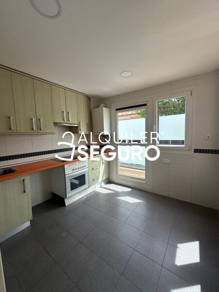 Piso en Calle de los Pastos de Primavera, NAVALCARNERO MADRID