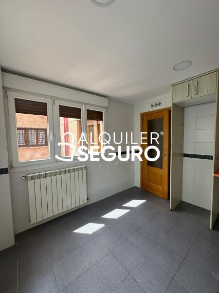 Piso en Calle de los Pastos de Primavera, NAVALCARNERO MADRID