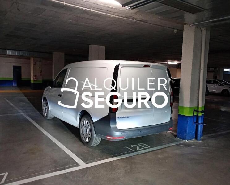Piso en Calle Pacifico, MÁLAGA MÁLAGA