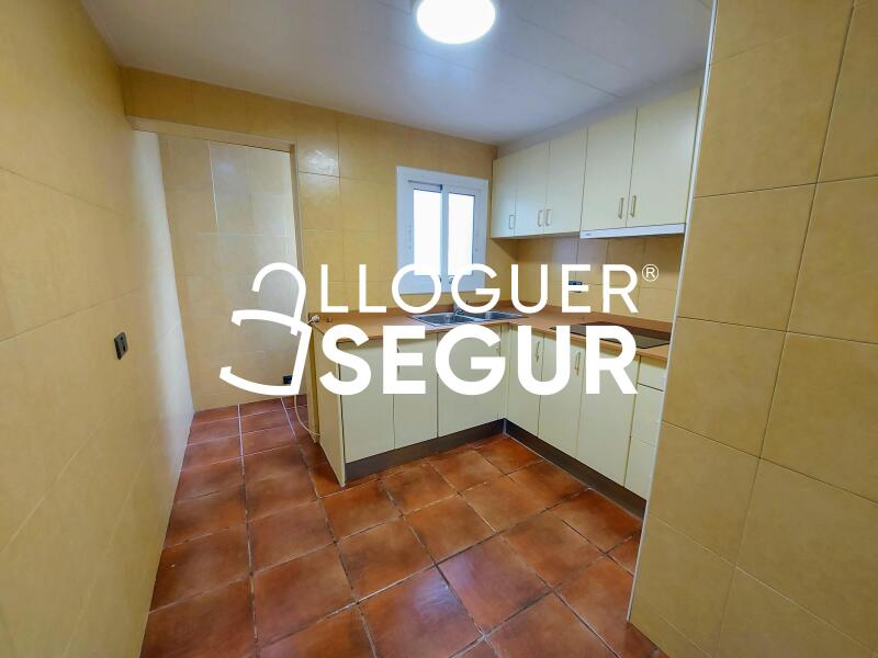 Piso en Calle Pins, L'HOSPITALET DE LLOBREGAT BARCELONA
