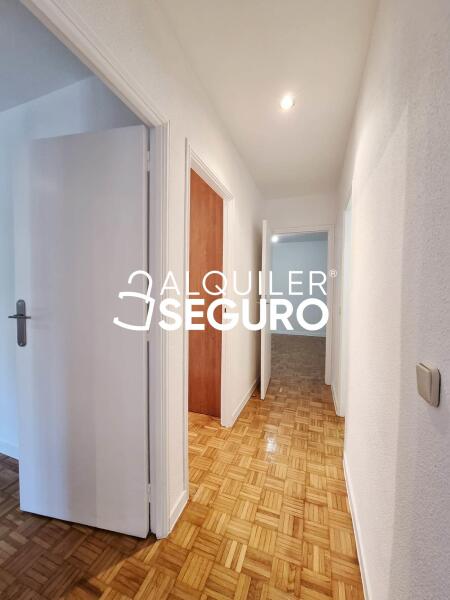 Inmueble en Calle Reina Mercedes, MADRID