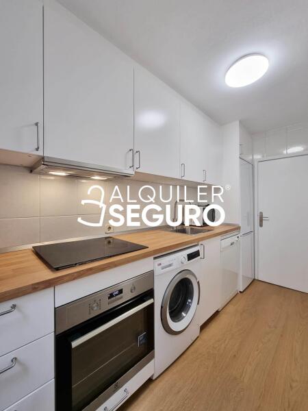 Inmueble en Calle Reina Mercedes, MADRID