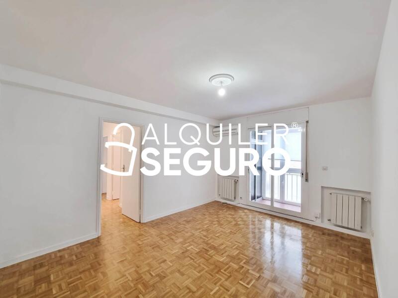 Inmueble en Calle Reina Mercedes, MADRID