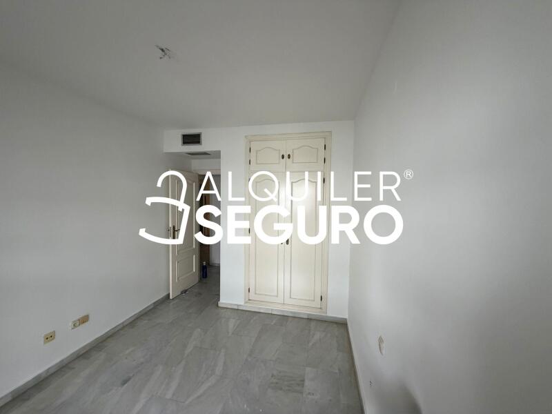 Inmueble en Avenida Antonio Belón, MÁLAGA