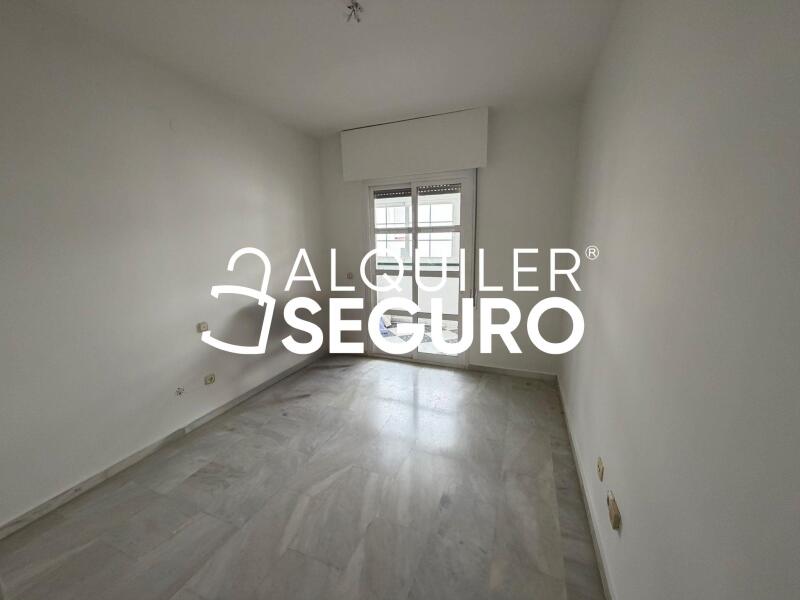 Inmueble en Avenida Antonio Belón, MÁLAGA