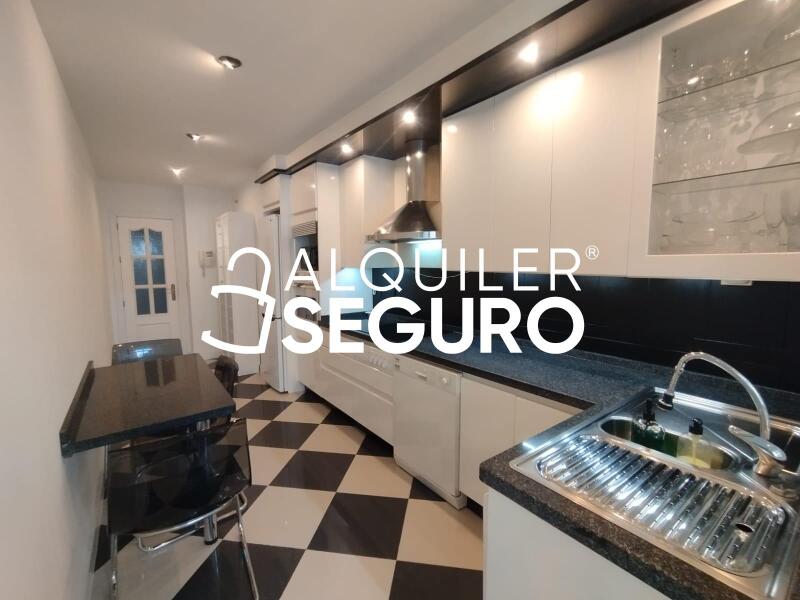 Inmueble en Avenida Antonio Belón, MÁLAGA
