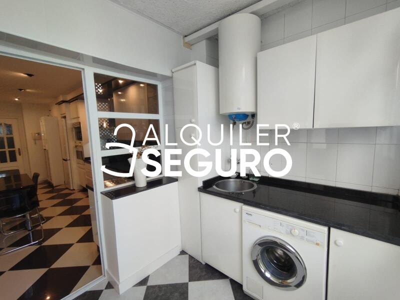 Inmueble en Avenida Antonio Belón, MÁLAGA