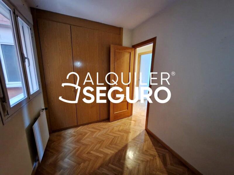 Inmueble en Calle Leon Felipe , MADRID