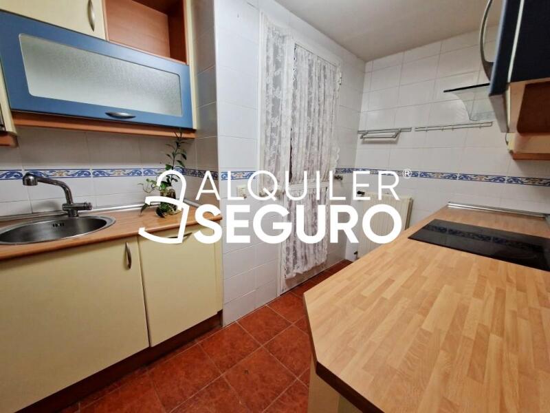 Inmueble en Calle Leon Felipe , MADRID