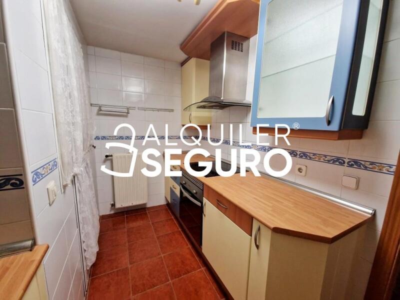 Inmueble en Calle Leon Felipe , MADRID