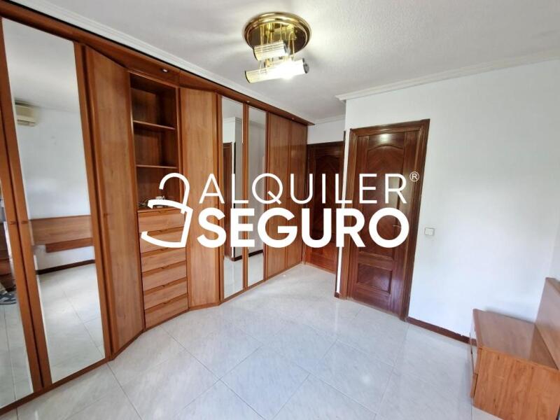 Inmueble en Calle Pintor Picasso , MADRID