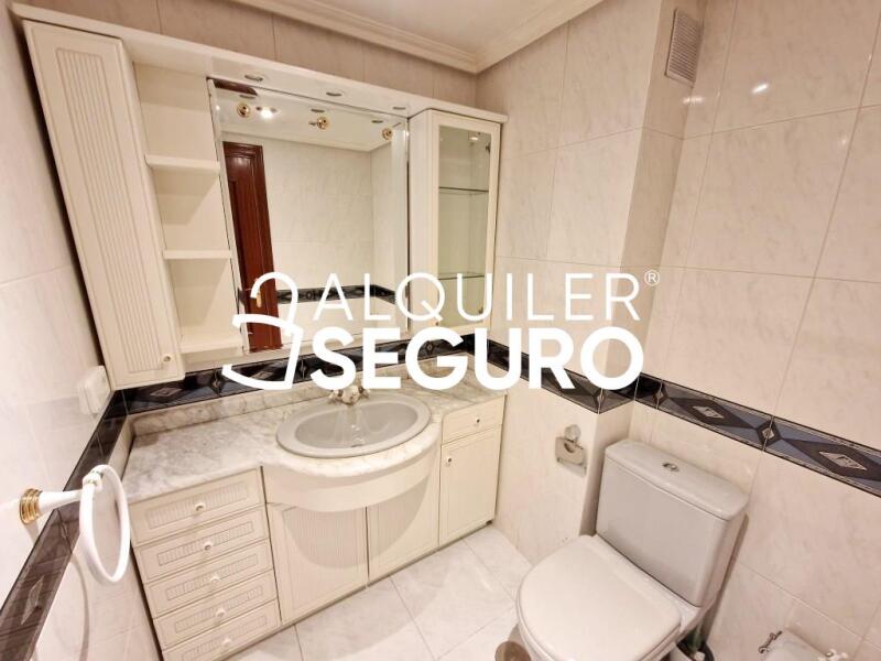 Inmueble en Calle Pintor Picasso , MADRID