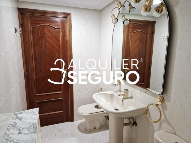Inmueble en Calle Pintor Picasso , MADRID