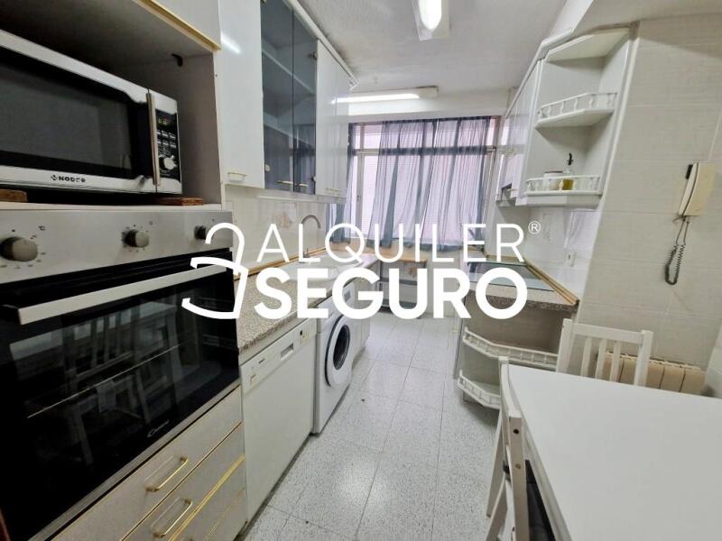 Inmueble en Calle Pintor Picasso , MADRID