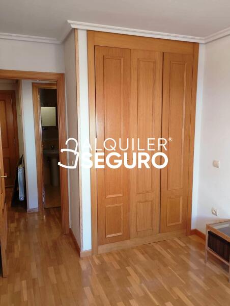 Piso en Calle Guardia Civil, ZARATÁN VALLADOLID