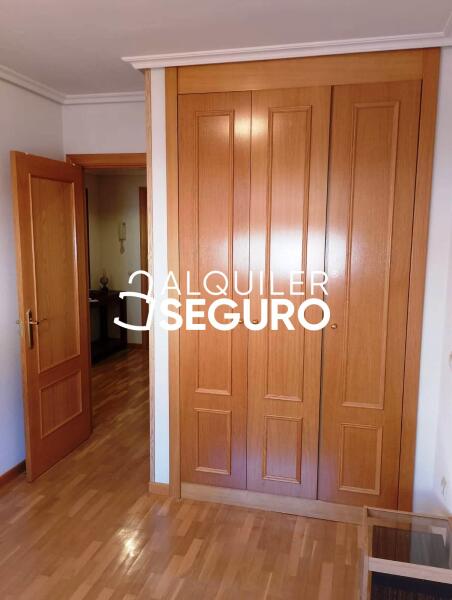 Piso en Calle Guardia Civil, ZARATÁN VALLADOLID