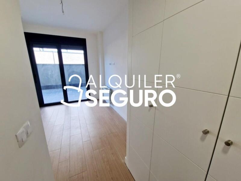 Piso en Avenida de Italia, ARROYOMOLINOS MADRID