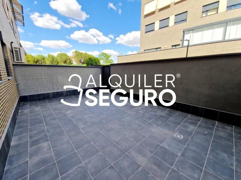 Piso en Avenida de Italia, ARROYOMOLINOS MADRID