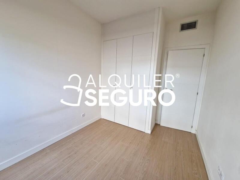 Piso en Avenida de Italia, ARROYOMOLINOS MADRID
