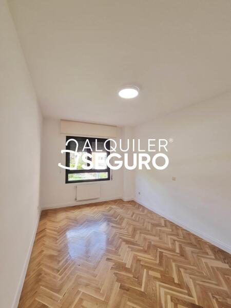 Inmueble en Avenida Talgo, MADRID