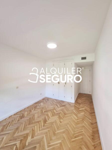 Inmueble en Avenida Talgo, MADRID