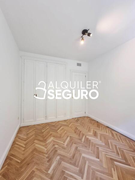 Inmueble en Avenida Talgo, MADRID
