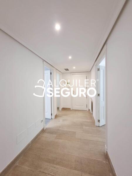Inmueble en Avenida Talgo, MADRID