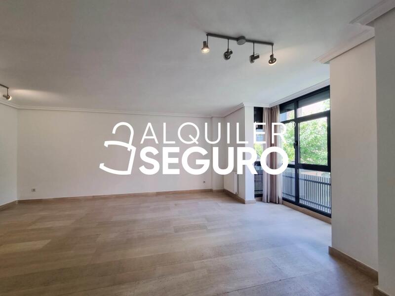 Inmueble en Avenida Talgo, MADRID