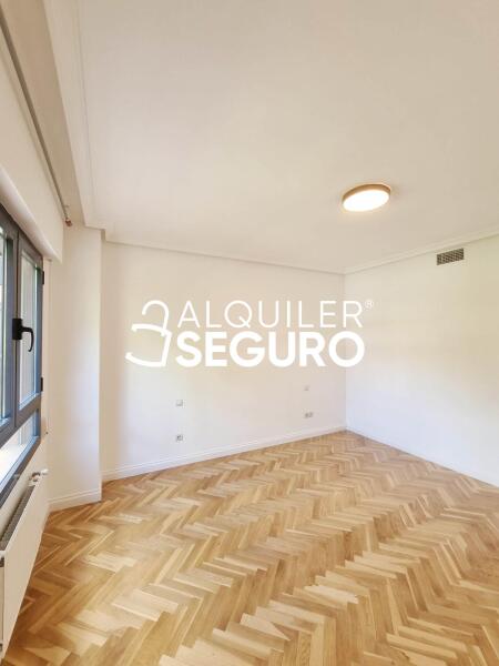Inmueble en Avenida Talgo, MADRID