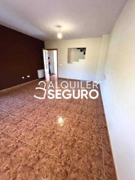 Piso en Calle Rosalía de Castro, SESEÑA TOLEDO