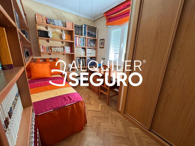 Inmueble en Avenida de las Aguilas, MADRID