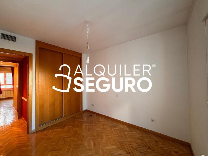 Inmueble en Calle de Puentedey, MADRID